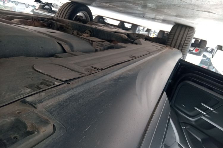 保时捷 2016款 Cayenne Platinum Edition 3.0T局部细节9002