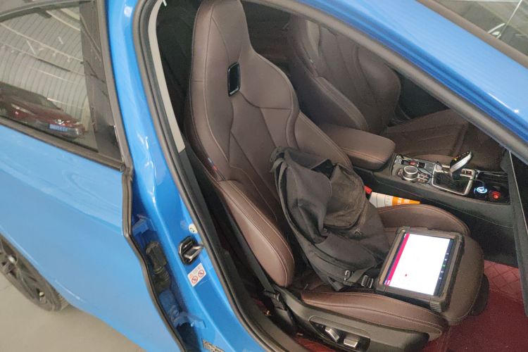 宝马1系 2021款 125i M运动曜夜版局部细节41