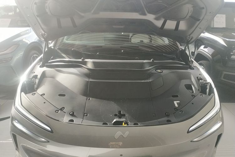 乐道L60 2024款 60kWh 后驱版机舱底盘24