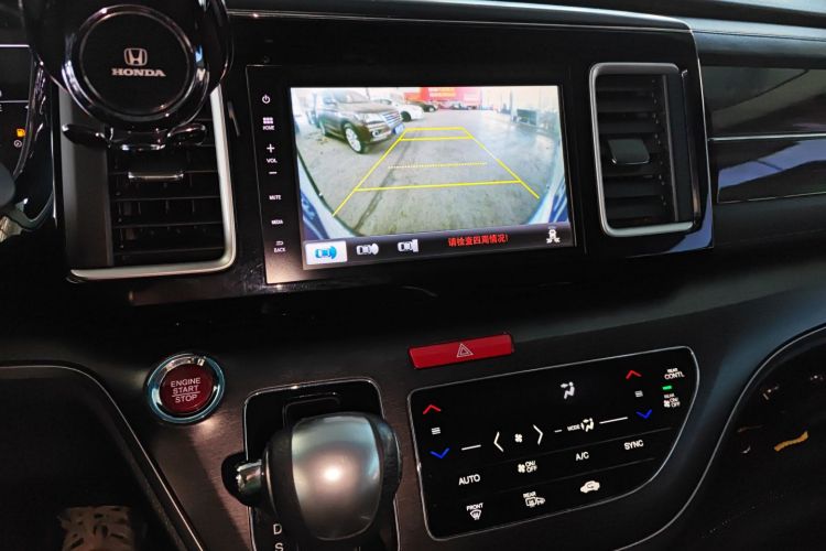 本田 艾力绅 2016款 2.4L 豪华版中控内饰16