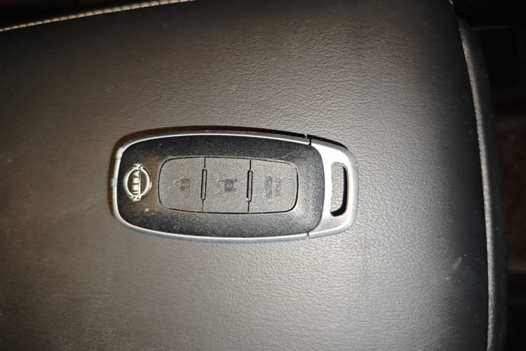 日产 轩逸 2023款 1.6L CVT悦享版中控内饰7001