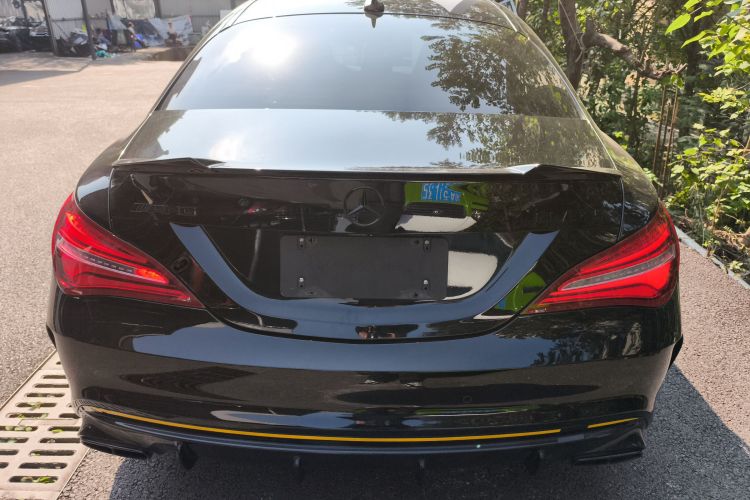 奔驰CLA AMG 2017款 AMG CLA 45 4MATIC 暗夜雷霆限量版车身外观6