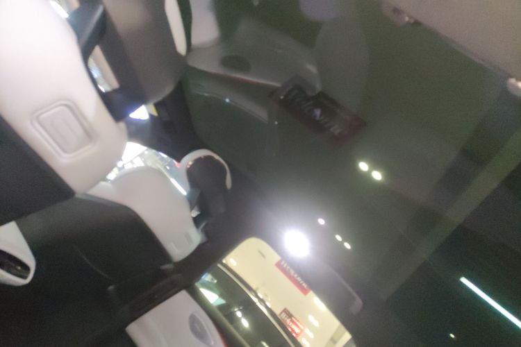 领克Z10 2024款 95kWh 702km四驱智驾Ultra局部细节22