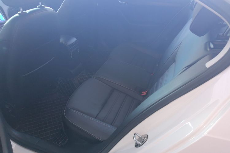 斯柯达 明锐 2017款 经典款 1.6L 自动标准版中控内饰21