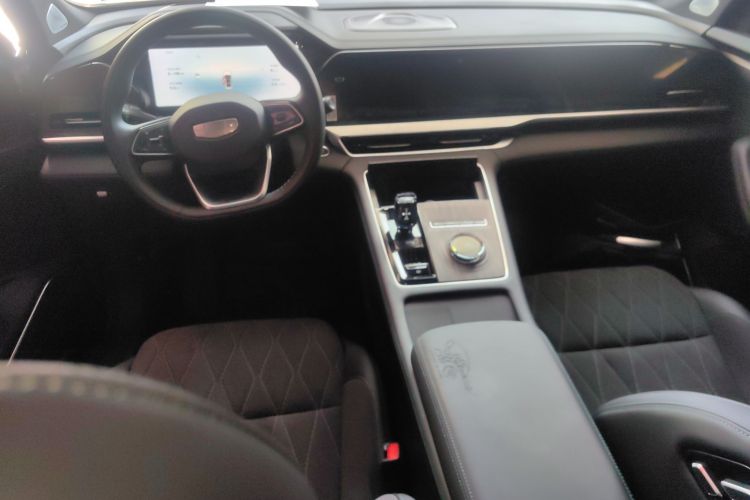 吉利汽车 星越L 2025款 东方曜 2.0TD 自动揽星版中控内饰12