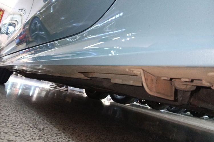 本田 型格 2023款 2.0L e:HEV 锐·尊享版机舱底盘30