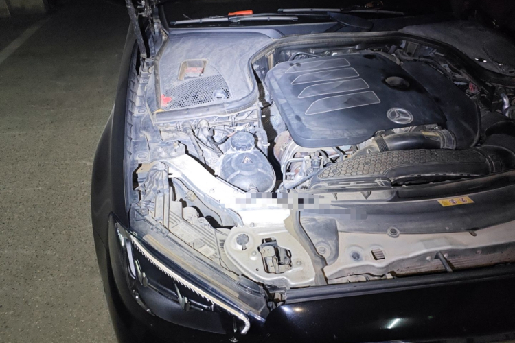 奔驰E级 2021款 E 260 L局部细节9006