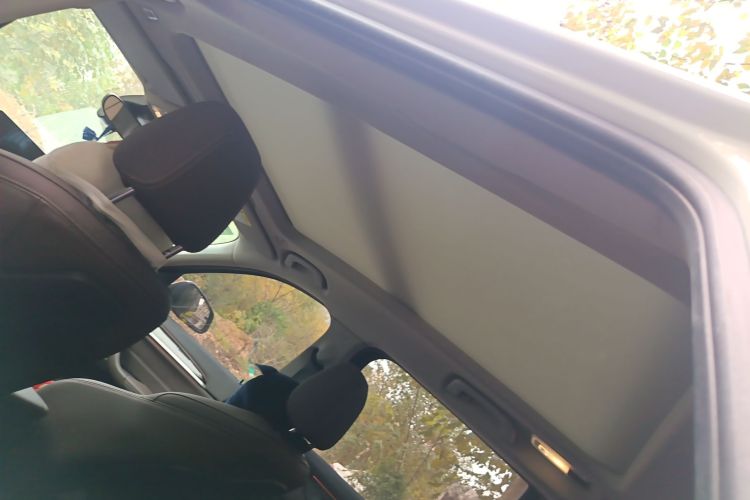 宝马X1 2020款 xDrive25Li 尊享型中控内饰22