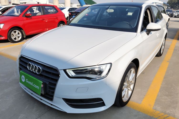 奥迪A3 2014款 Sportback 35 TFSI 自动舒适型车身外观1