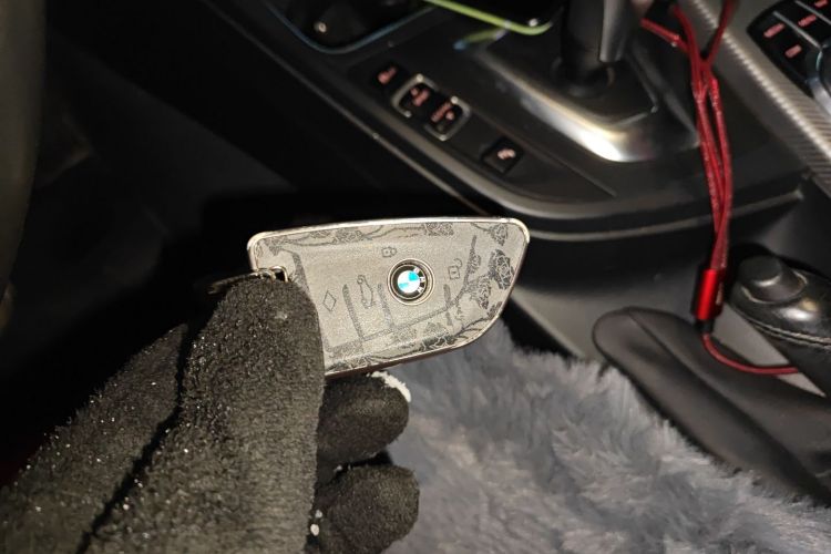 宝马3系 2019款 320i M运动曜夜版中控内饰11