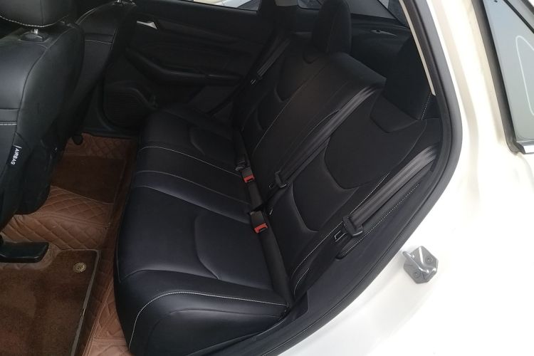 福特 福睿斯 2021款 1.5L 自动钻石版中控内饰7004