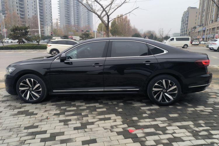 大众 帕萨特 2025款 出众款 380TSI 龙腾版车身外观4