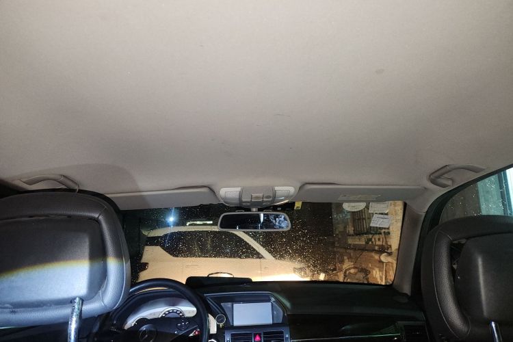 奔驰GLK级(进口) 2011款 GLK 300 4MATIC 动感型局部细节22