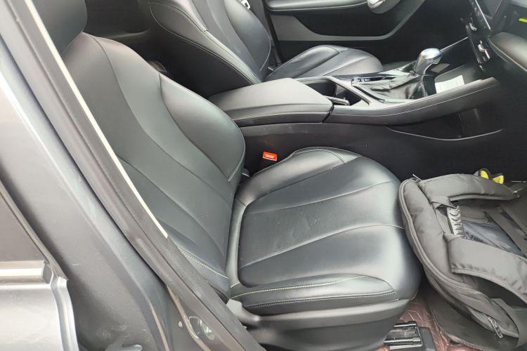 荣威i5 2021款 1.5L CVT钻石版局部细节41