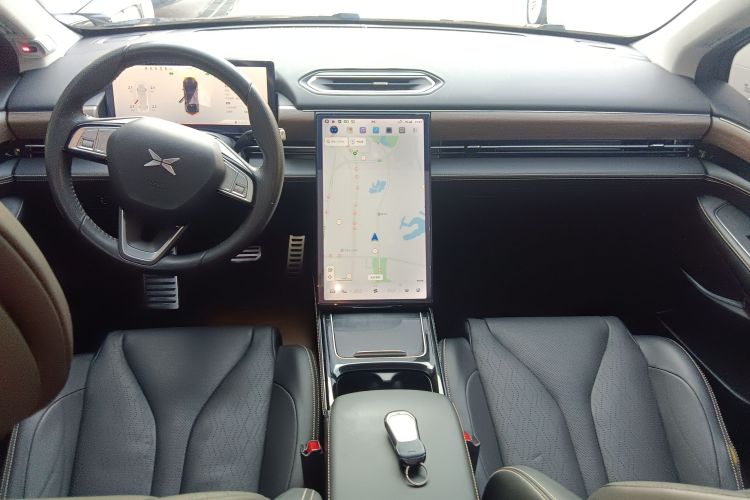 小鹏P5 2021款 550E中控内饰12