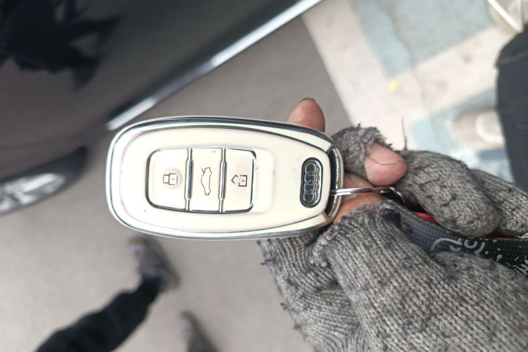 奥迪A6L 2016款 TFSI 技术型中控内饰11