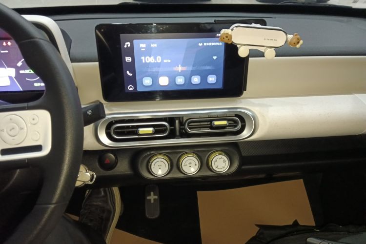 五菱汽车 宏光MINIEV 2024款 第三代 215km 进阶版中控内饰16