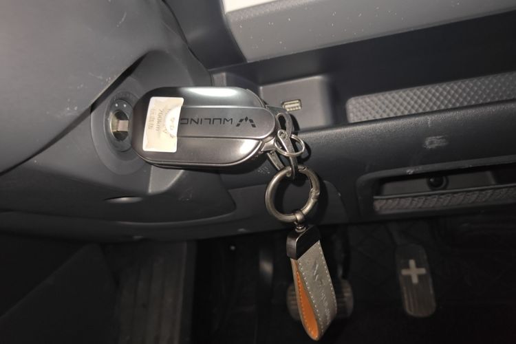 五菱汽车 宏光MINIEV 2022款 GAMEBOY 200km 玩咖款 磷酸铁锂中控内饰11