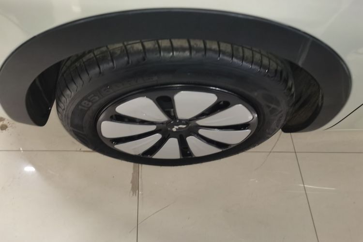 五菱汽车 五菱缤果 2023款 333km 悦享款车身外观6002