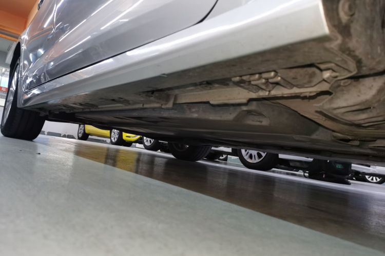 丰田 亚洲狮 2021款 2.0L 进取版局部细节9001