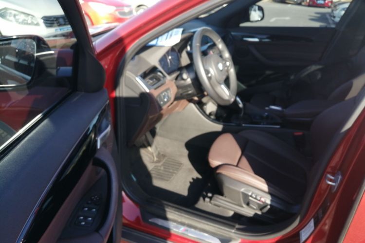 宝马X2 2020款 sDrive25i 领先型M越野套装中控内饰20