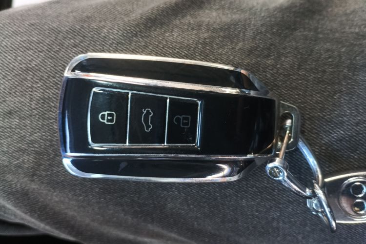 东风风神 奕炫 2023款 马赫版 1.5L 自动追风版中控内饰11