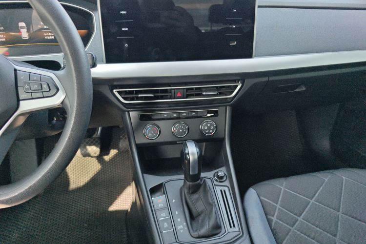 大众 朗逸 2023款 1.5L 自动得逸版中控内饰16