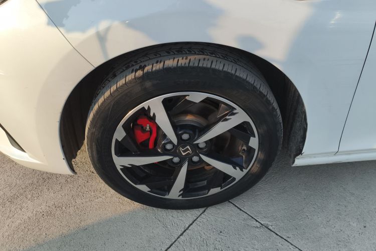 思皓A5 2021款 1.5T CVT尊贵智联型车身外观6007