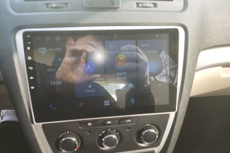 斯柯达 明锐 2015款 经典款 1.6L 自动逸杰版中控内饰16