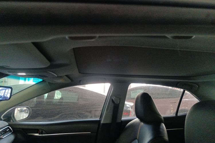 丰田 凯美瑞 2019款 改款 2.5G 豪华版中控内饰22