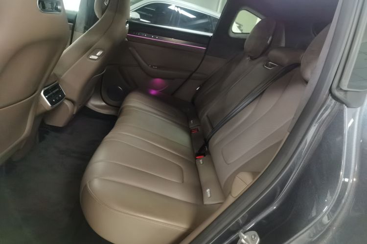 鸿蒙智行 智界R7 2025款 增程 251km Max中控内饰7004