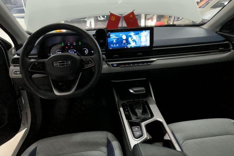 吉利汽车 帝豪 2022款 第4代 1.5L CVT旗舰型中控内饰12