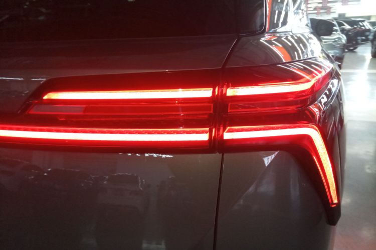 魏牌 蓝山 2025款 四驱 Max车身外观9