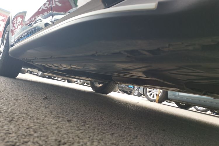 奔驰GLC 2019款 GLC 260 L 4MATIC 豪华型局部细节9002