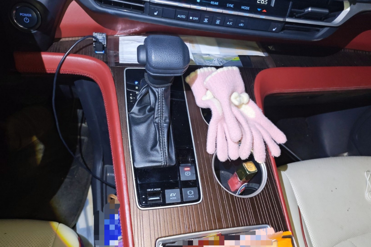 丰田 赛那SIENNA 2021款 2.5L混动 舒适版中控内饰18