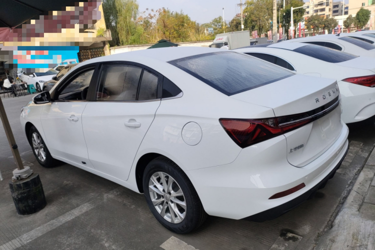 荣威i5 2023款 1.5L CVT豪华版车身外观6003