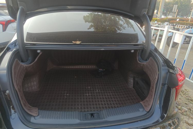 红旗H5 2024款 2.0T 自动智联旗畅版局部细节23