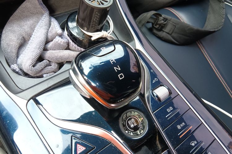 比亚迪 秦PLUS 2021款 DM-i 120KM 尊贵型中控内饰18