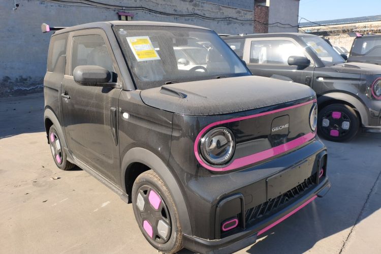 吉利银河 2025款 210km 熊猫卡丁车身外观3