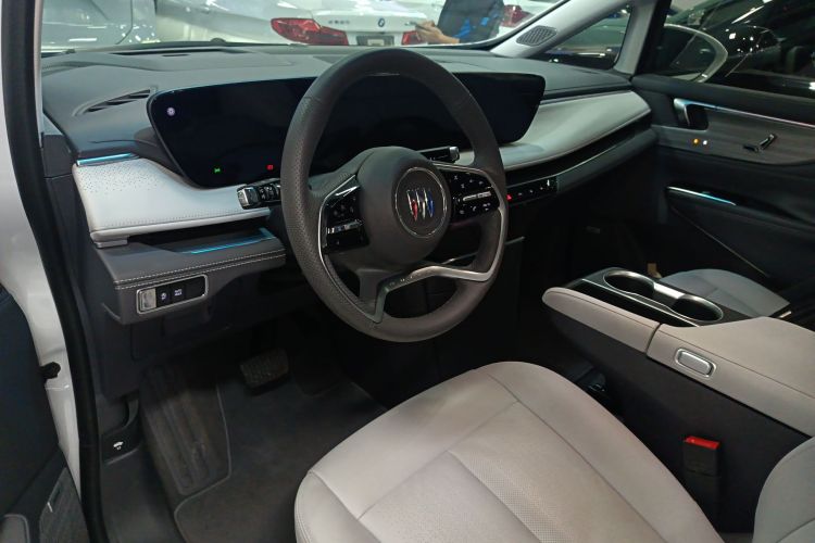 别克GL8 2025款 陆尊 尊享版中控内饰7002