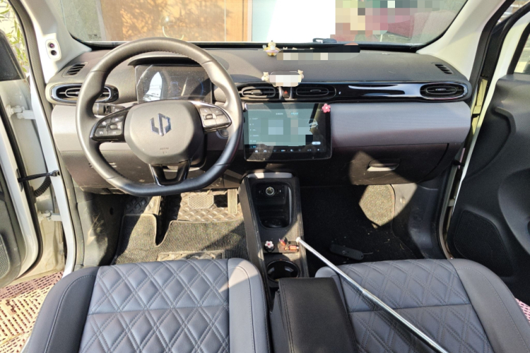 零跑汽车 零跑T03 2021款 400豪华版中控内饰12