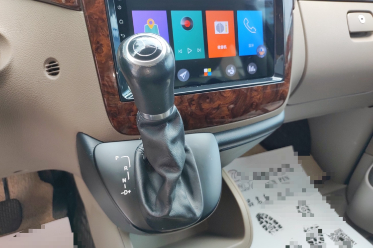 奔驰 唯雅诺 2013款 3.0L 舒适版局部细节18