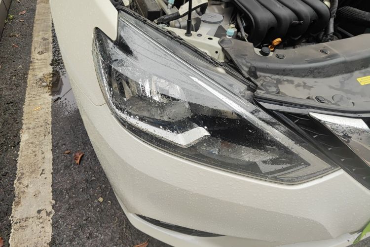 日产 轩逸 2022款 经典 1.6XE CVT舒适版车身外观8