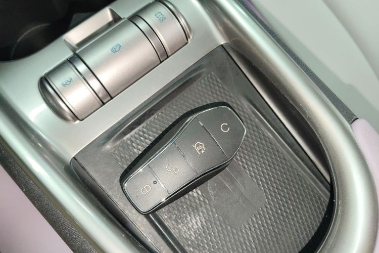 比亚迪 海豚 2021款 405km 时尚版中控内饰11