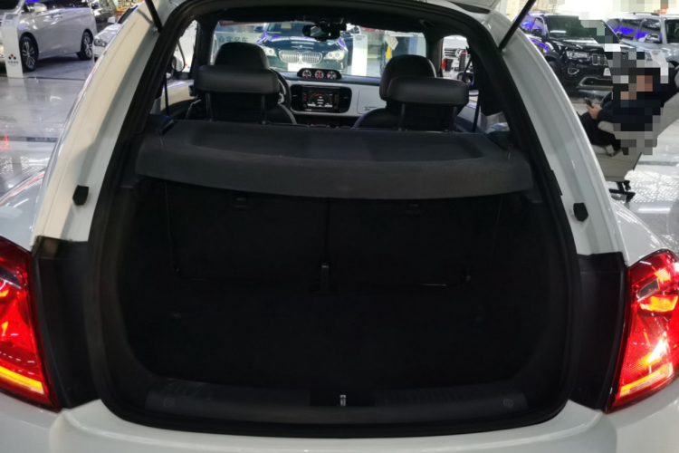 大众 甲壳虫 2014款 1.4TSI R-Line局部细节23