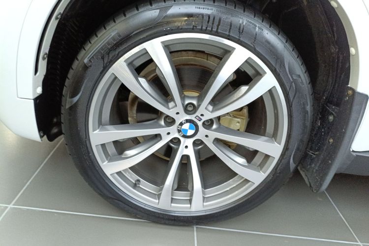 宝马X6 2019款 xDrive28i M运动套装车身外观6007