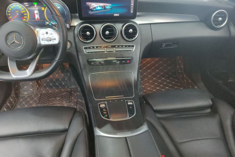 奔驰C级 2020款 C 260 L 运动版局部细节16