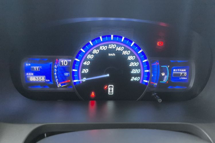 比亚迪S7 2017款 1.5T 手动尊贵型中控内饰14