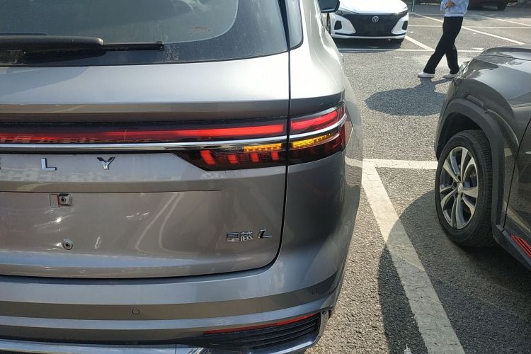 吉利汽车 星越L 2021款 2.0TD DCT EVO两驱尊贵型车身外观9