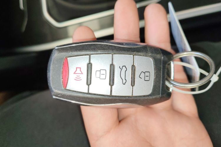 哈弗H6 2018款 蓝标 运动版 1.5T 手动两驱精英型中控内饰7001